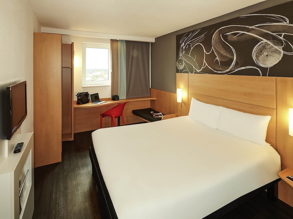 ibis Reading Centre 30/59