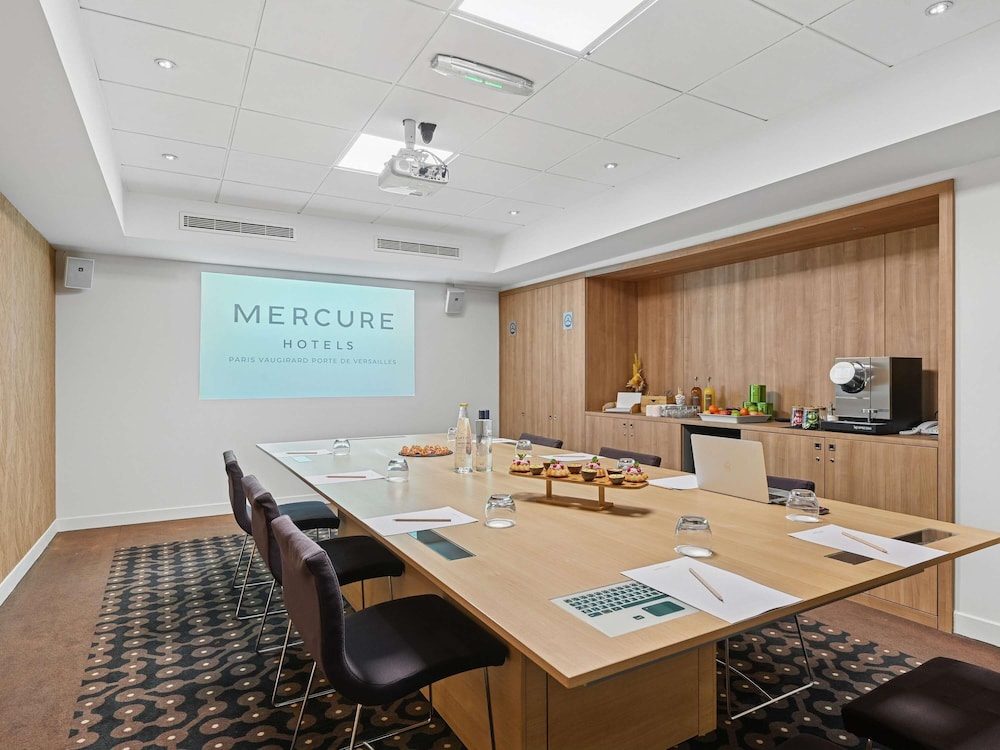 Mercure Paris Vaugirard Porte de Versailles 40/49