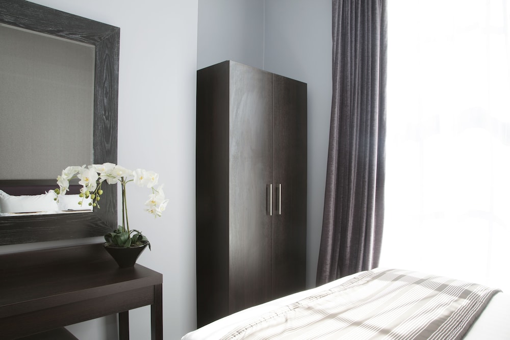 Epic Aparthotel Duke Street 3/50