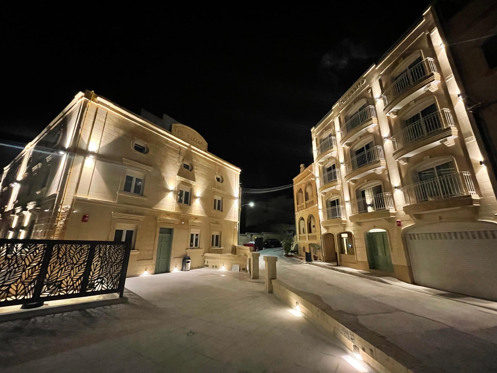 جناح جونيور بسرير كينج مع أريكة بمسبح خاص