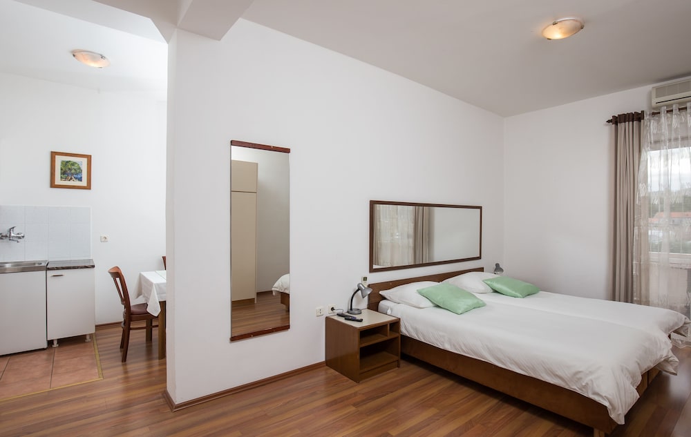 Villa Konalic 14/50