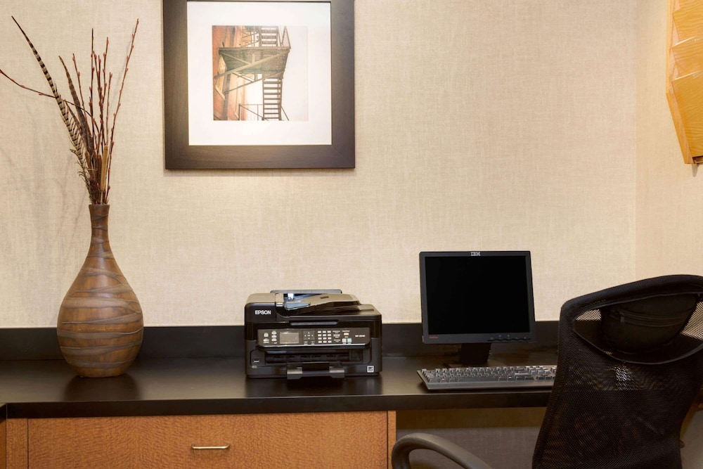 Wingate By Wyndham Raleigh Durham Airport 26/30