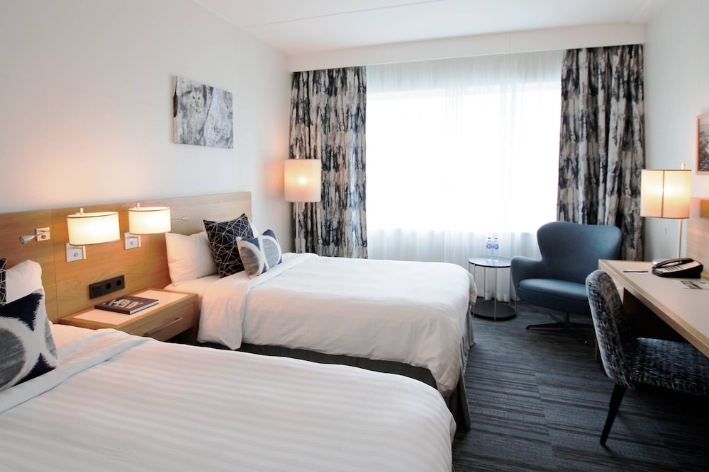 Courtyard By Marriott Stockholm 17/53