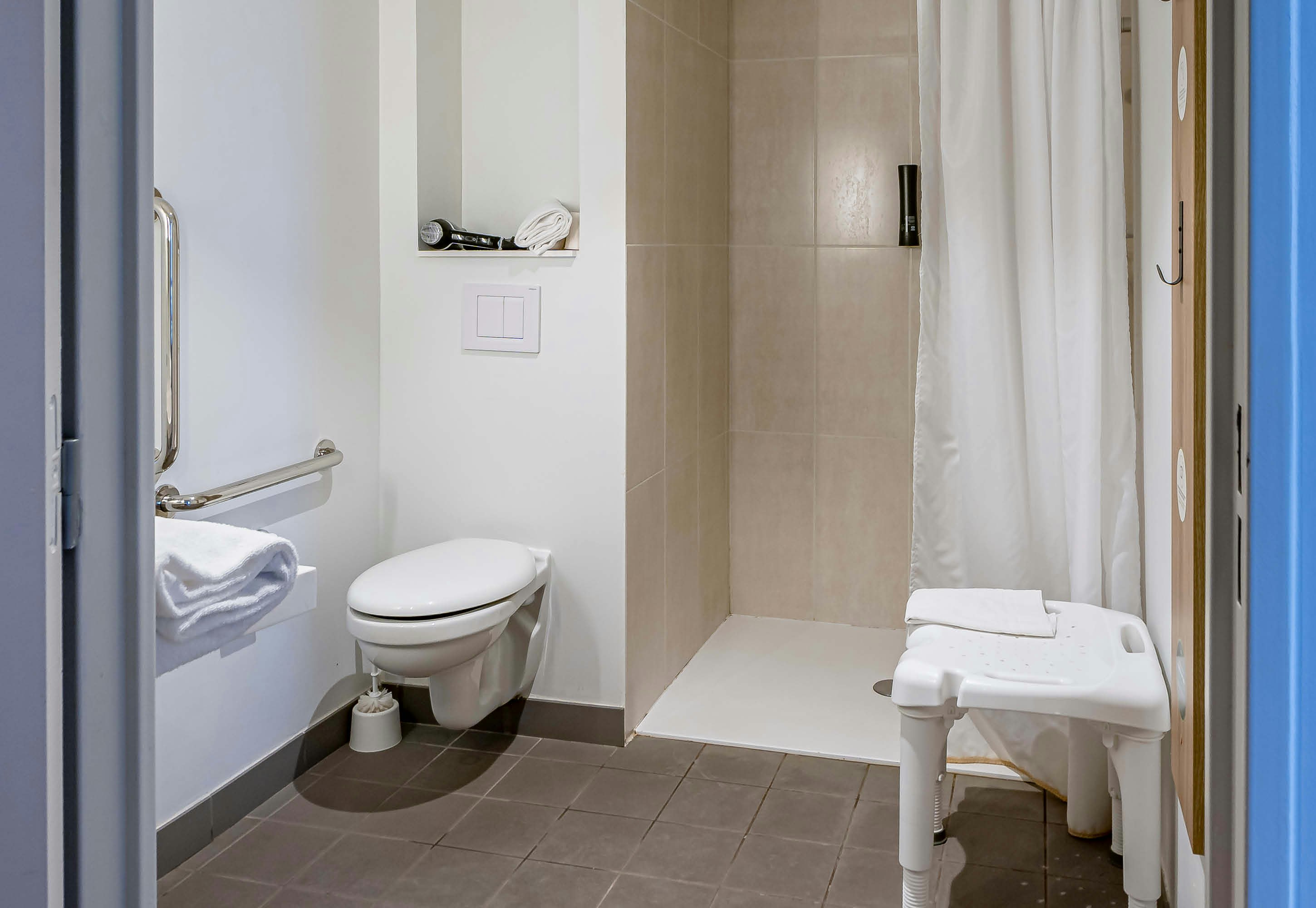 B&B Hotel Bordeaux Bassins a Flot 45/48