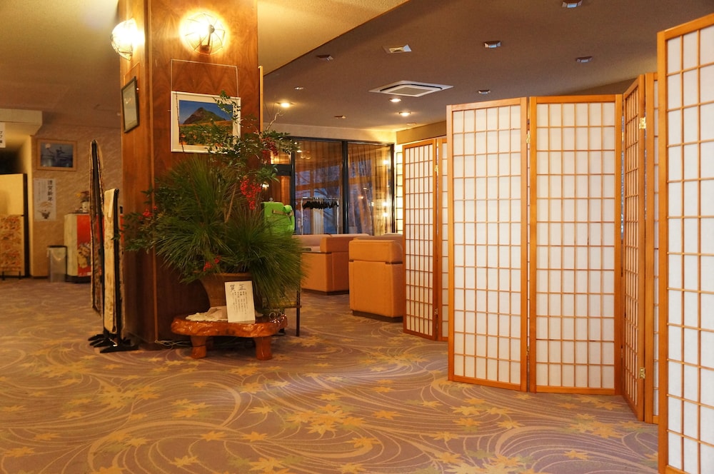 Hotel New Katsura 1/33