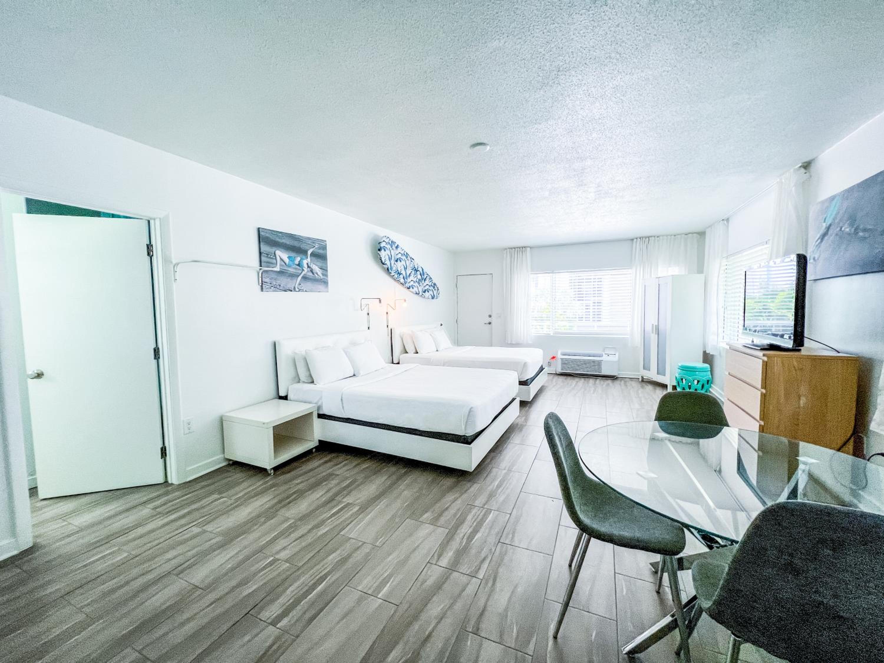 Aqua Hotel, Fort Lauderdale 20/100