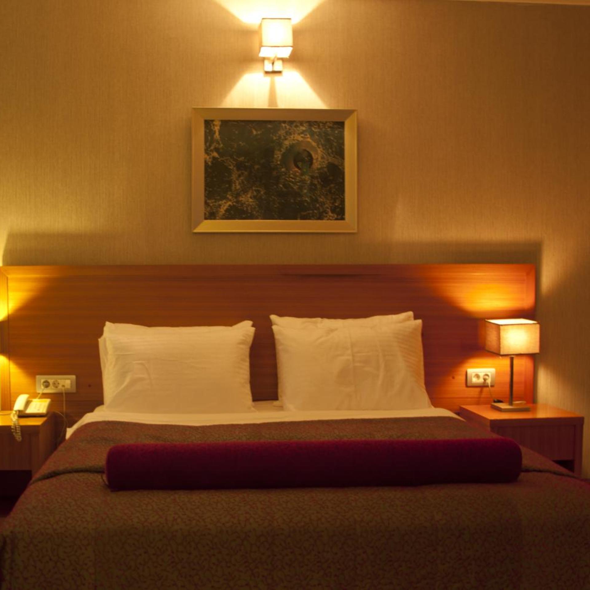 Island Hotel 15/43