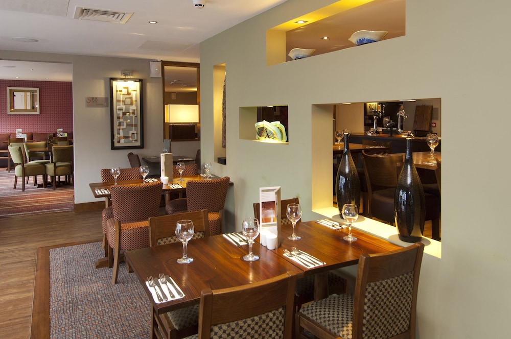 Premier Inn Warwick 42/53
