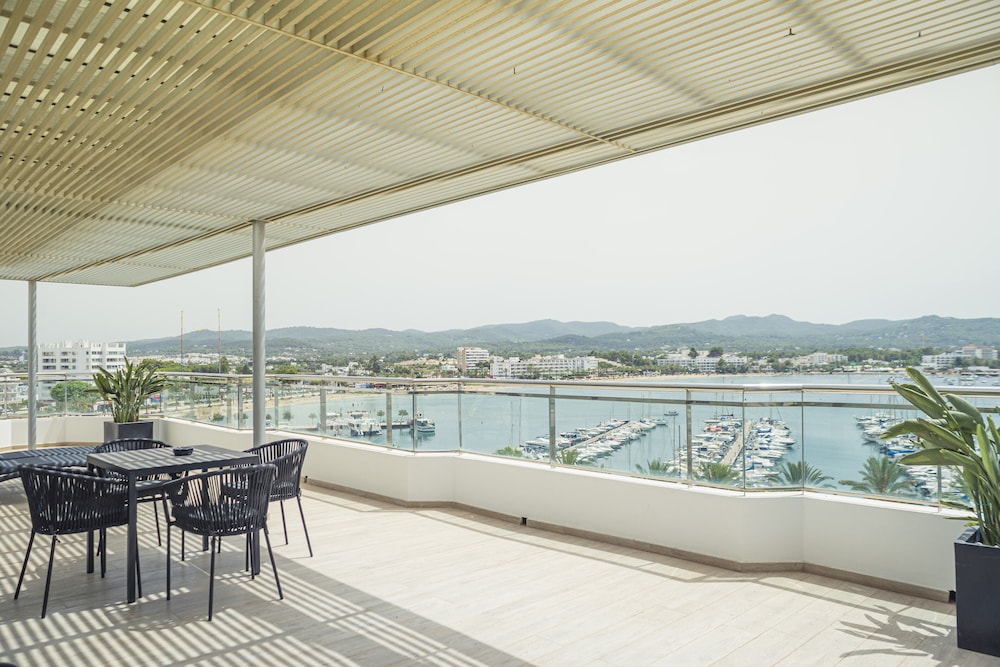 Hotel Sa Clau by Mambo Ibiza 28/37