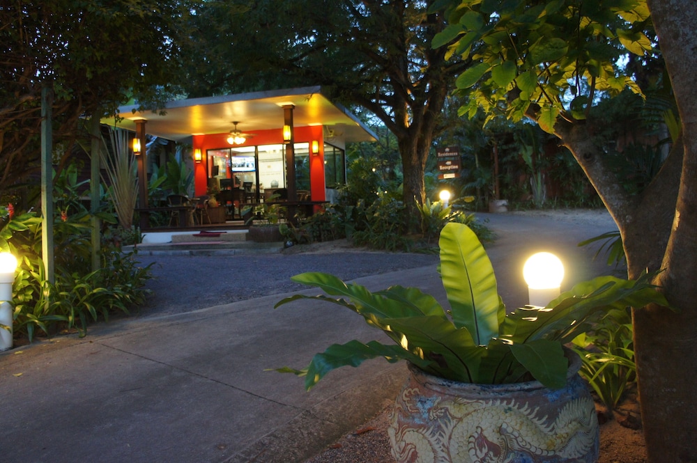 Palm Village 13/67