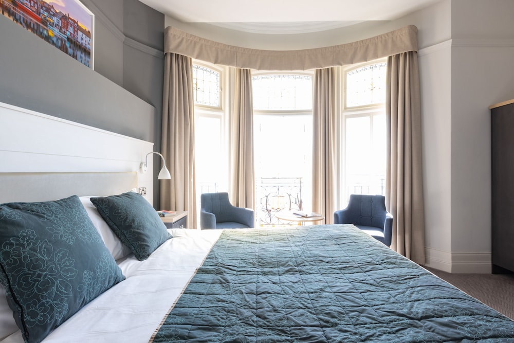 The Royal Hotel Weymouth 30/62