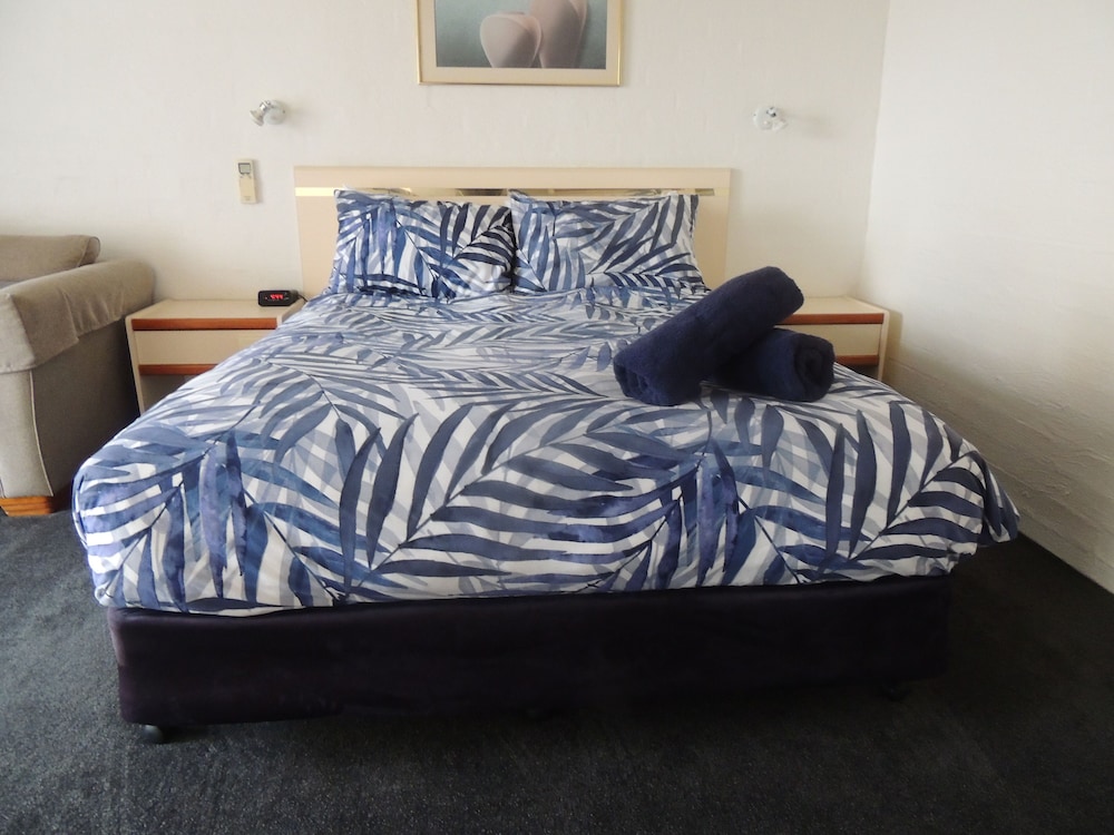 ARGYLE TERRACE MOTOR INN 25/38