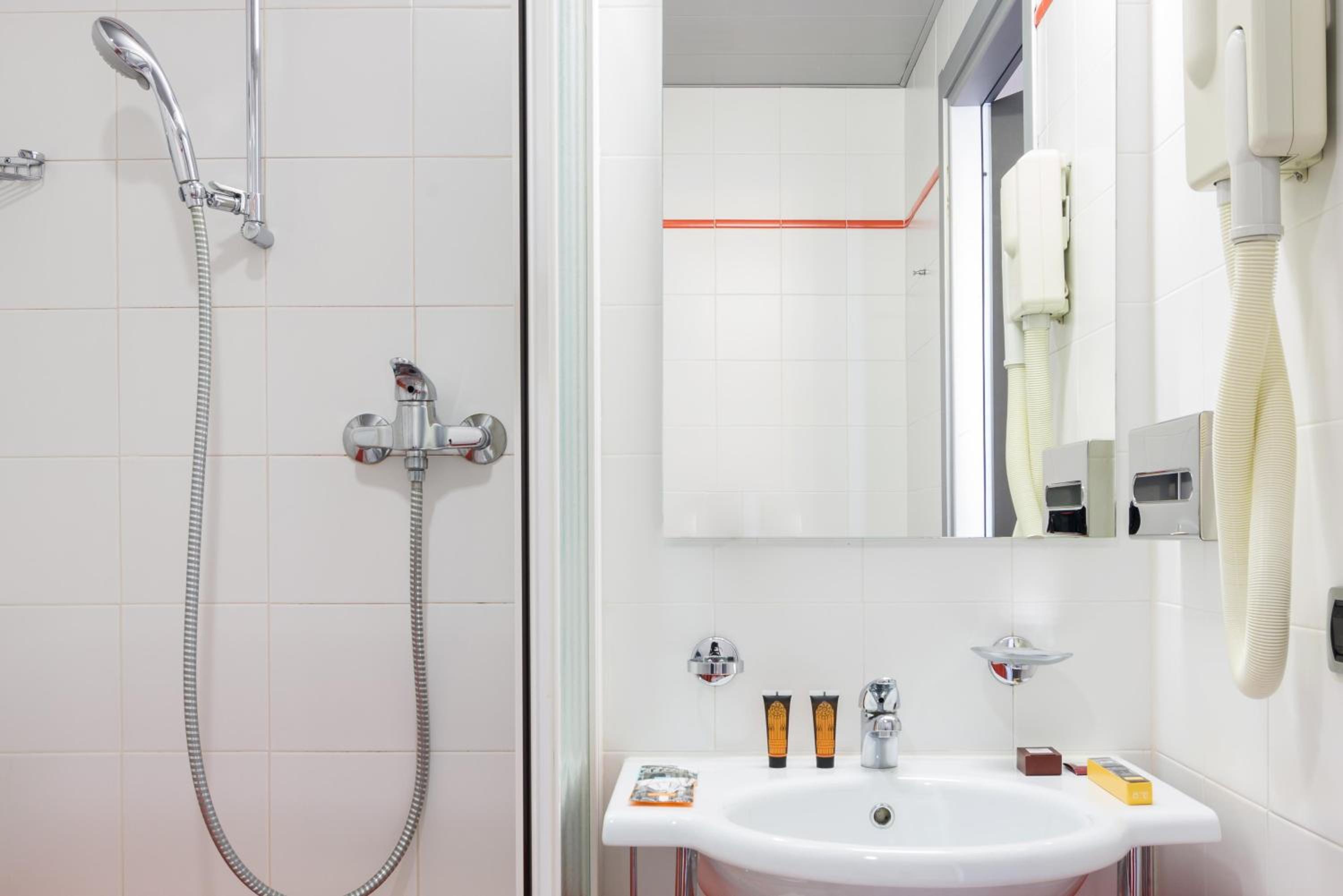 غرفة مفردة لذوي الإعاقة، B&B Hotel Milano La Spezia 9/12