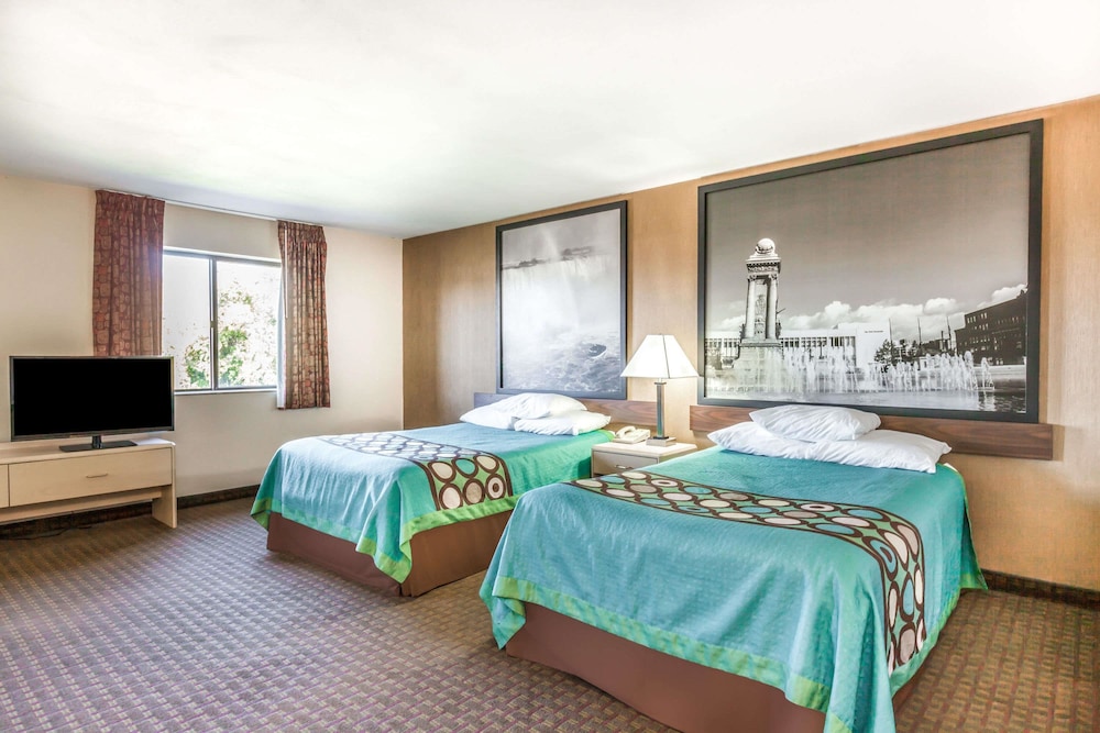 Super 8 by Wyndham Liverpool/Clay/Syracuse Area 7/21