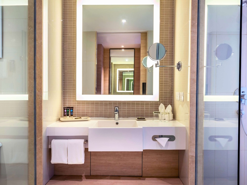 Novotel Phuket City Phokeethra 66/66