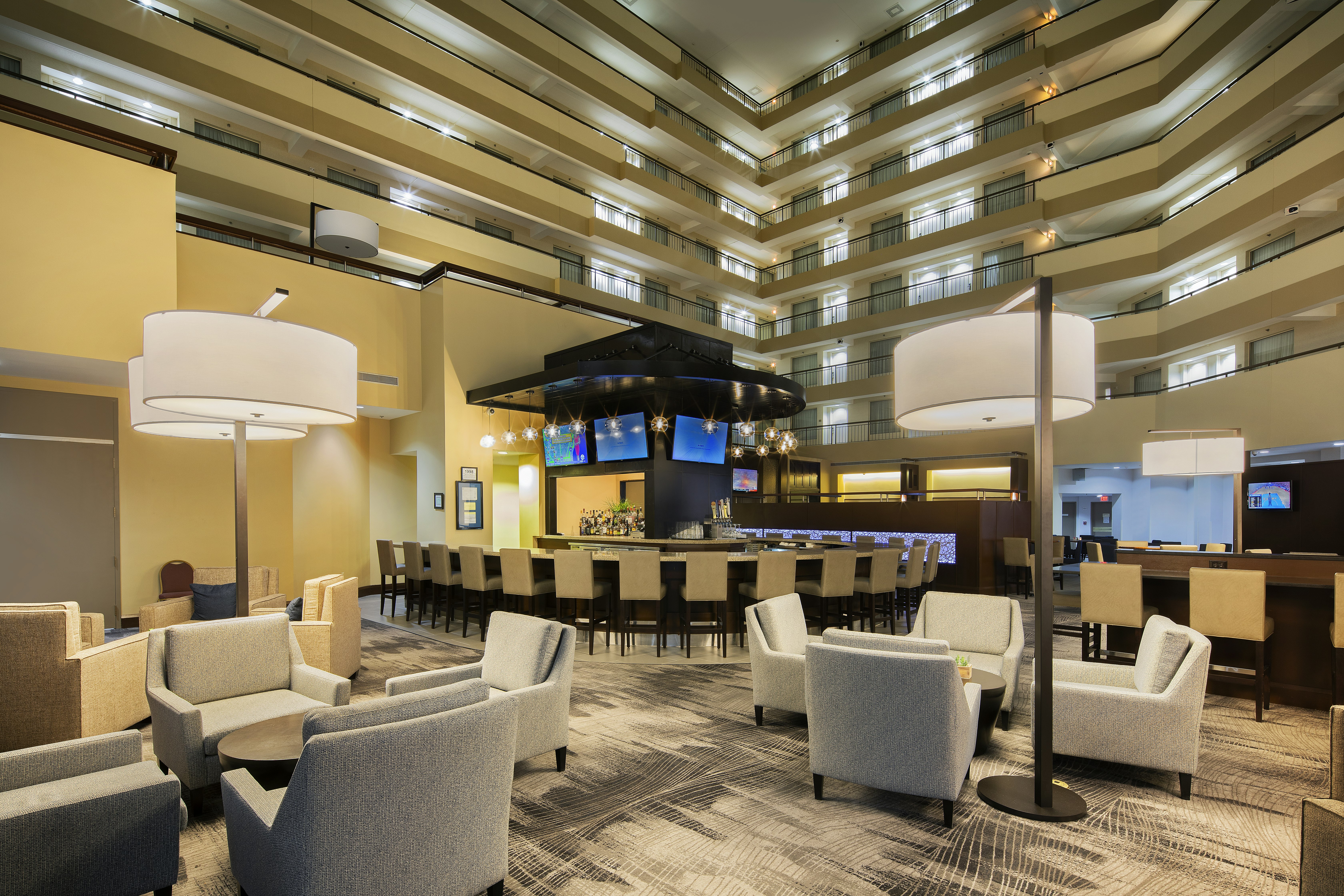 Embassy Suites by Hilton Detroit Troy Auburn Hills 38/77