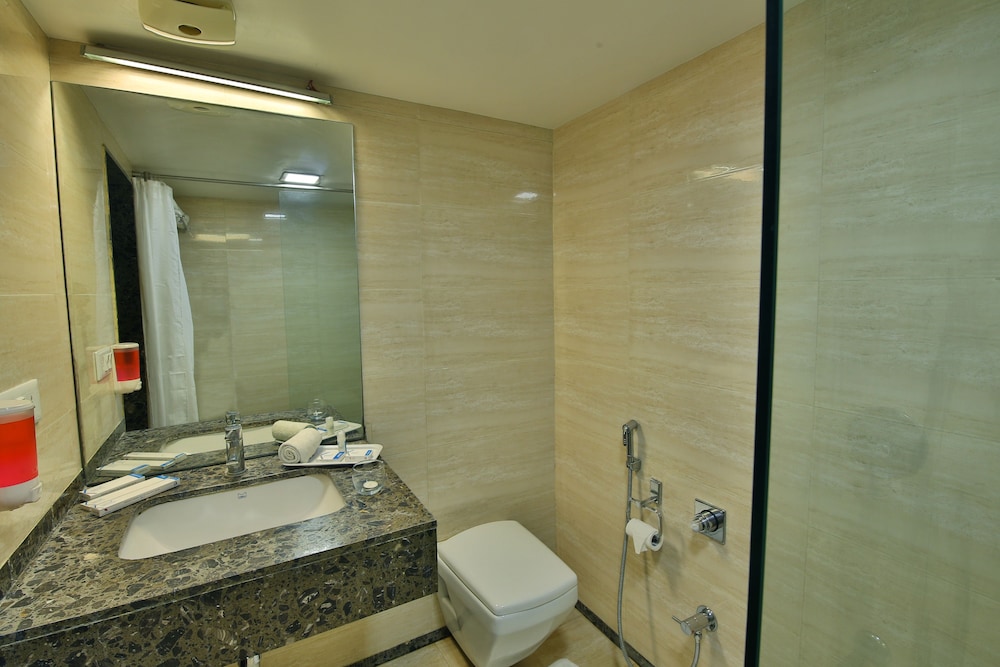Hotel Clarks Collection Vadodara 48/50