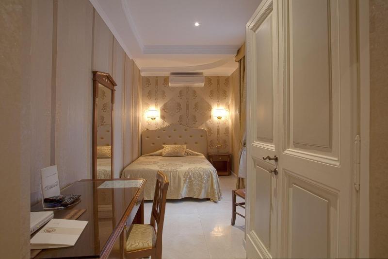 Classic, Single, Large Single Bed