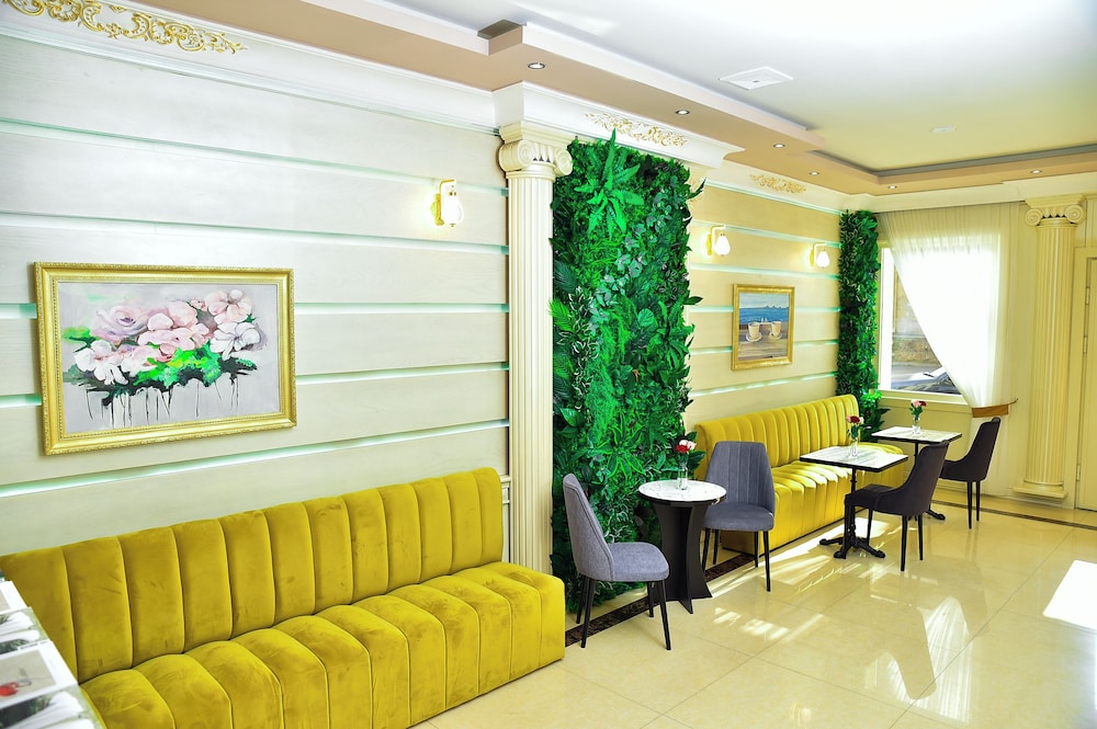 Karat Inn 35/50
