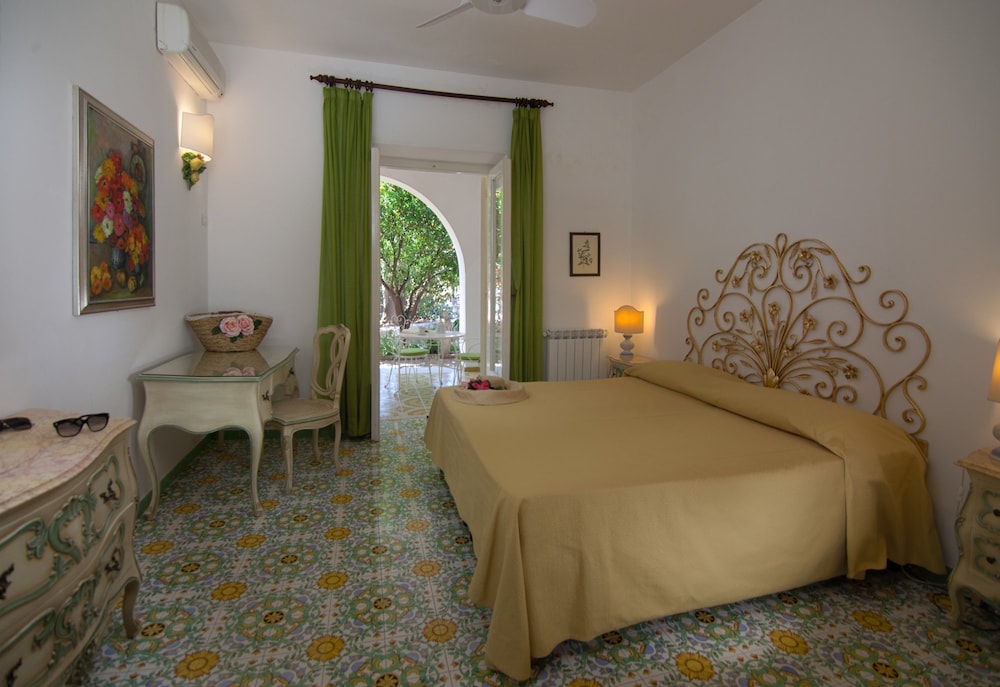 Hotel Semiramis 17/65
