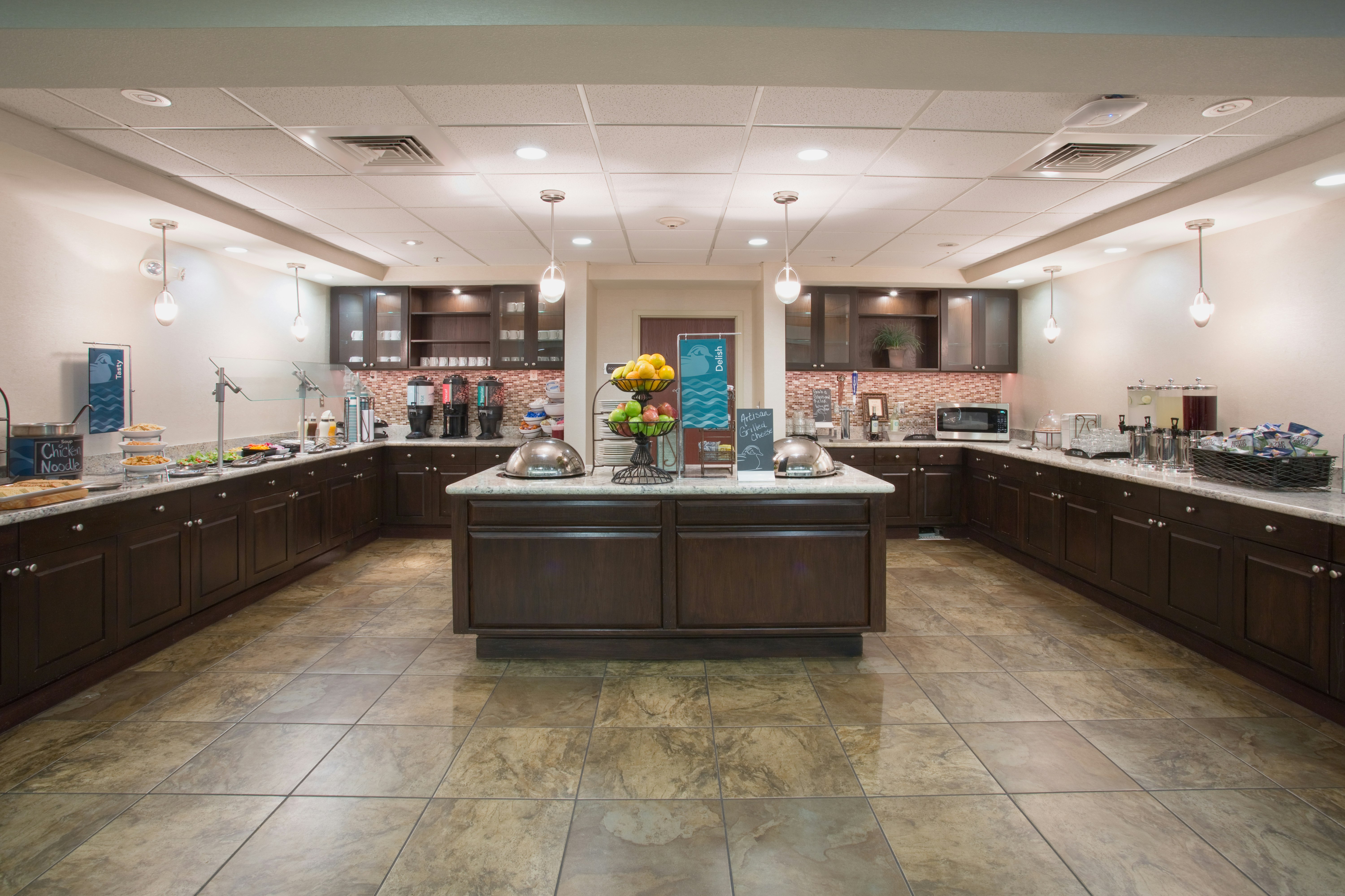 Homewood Suites By Hilton Phoenix Avondale 7/33