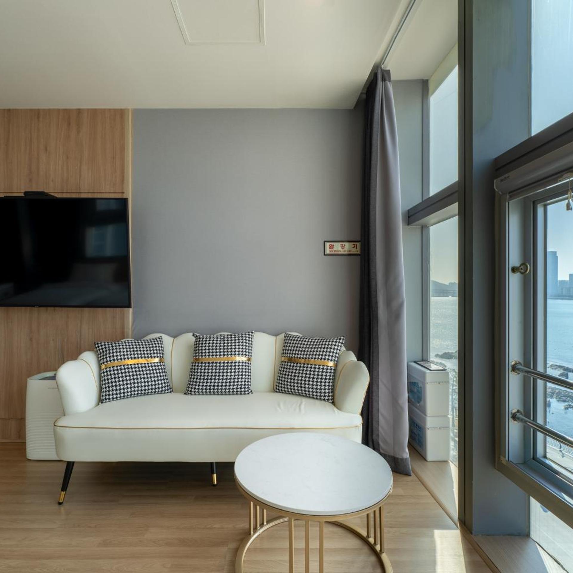 Gwangalli Gray 193 Hotel 34/50