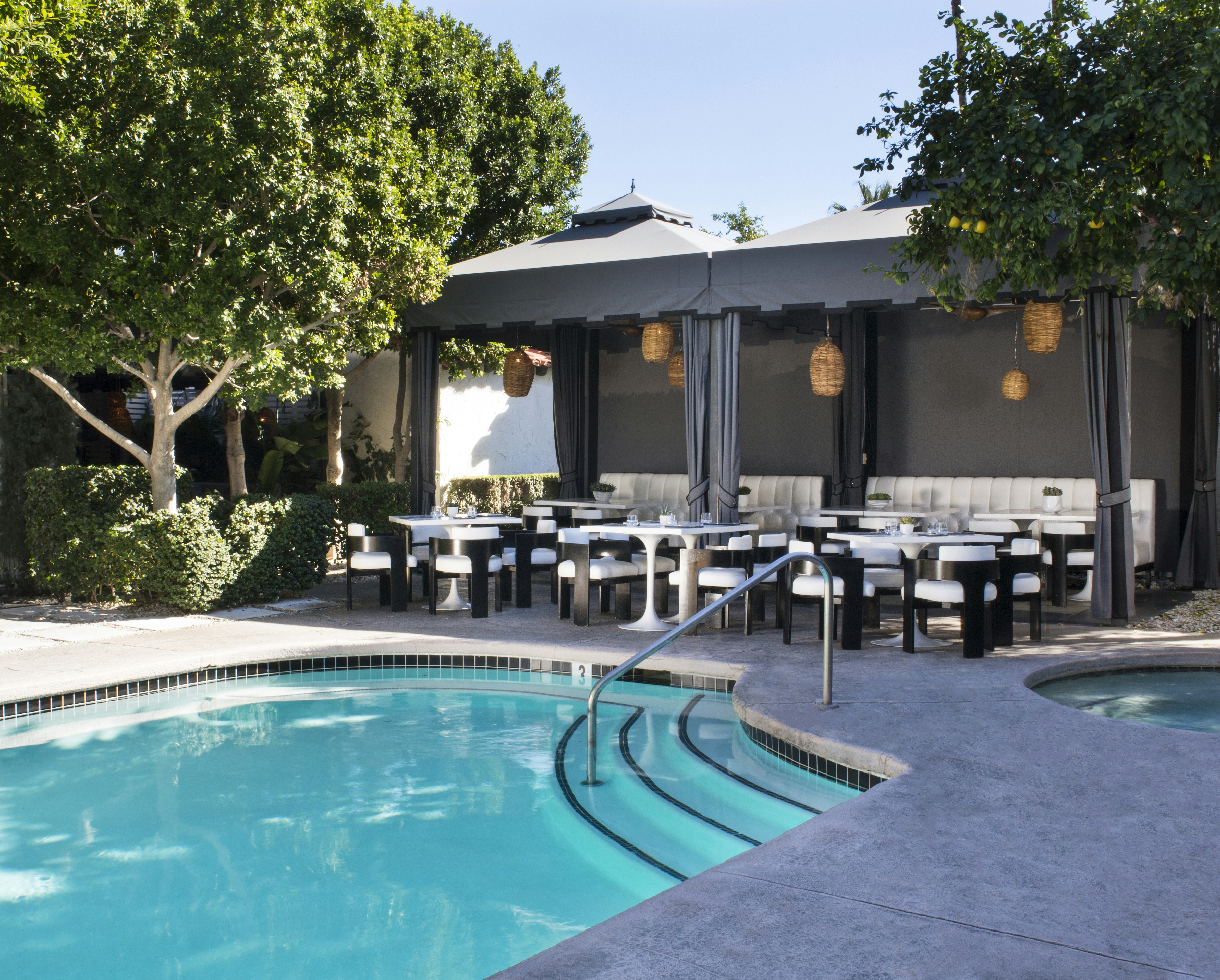 Avalon Hotel And Bungalows Palm Springs 76/85