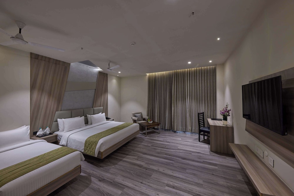 Grand Continent Hosur A Sarovar Portico Affiliate Hotel 15/47