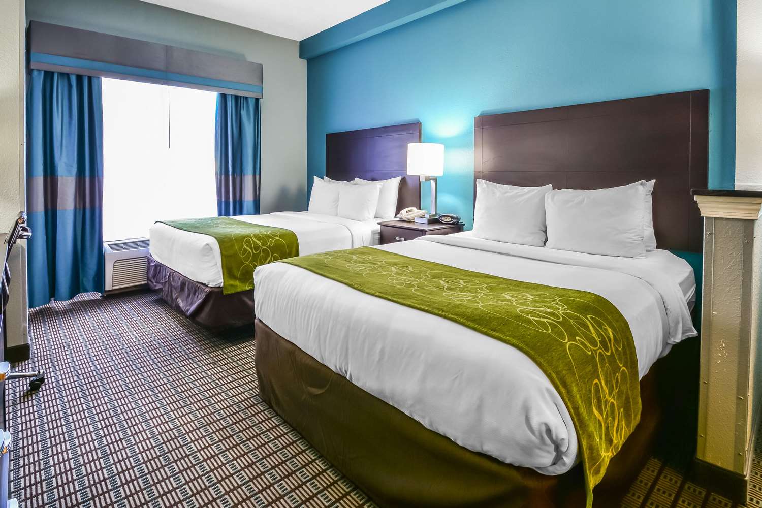 SUITE, 2 QUEEN BEDS