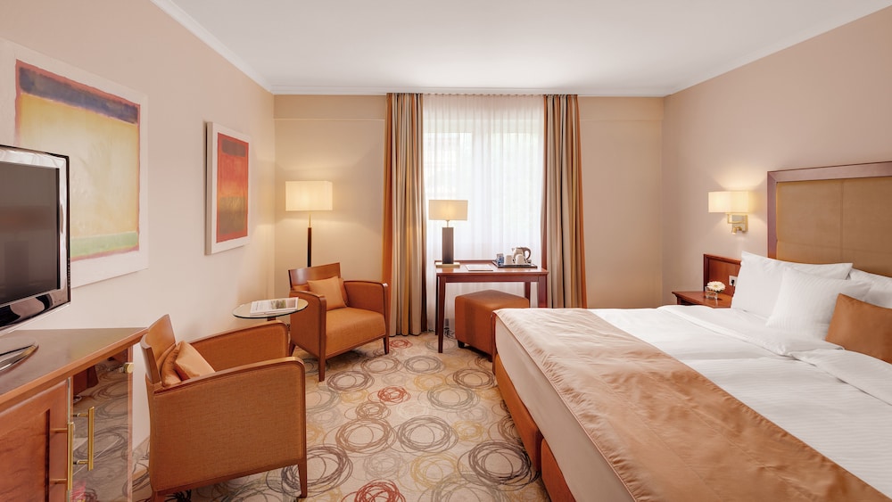 Hotel Oranien Wiesbaden 33/66