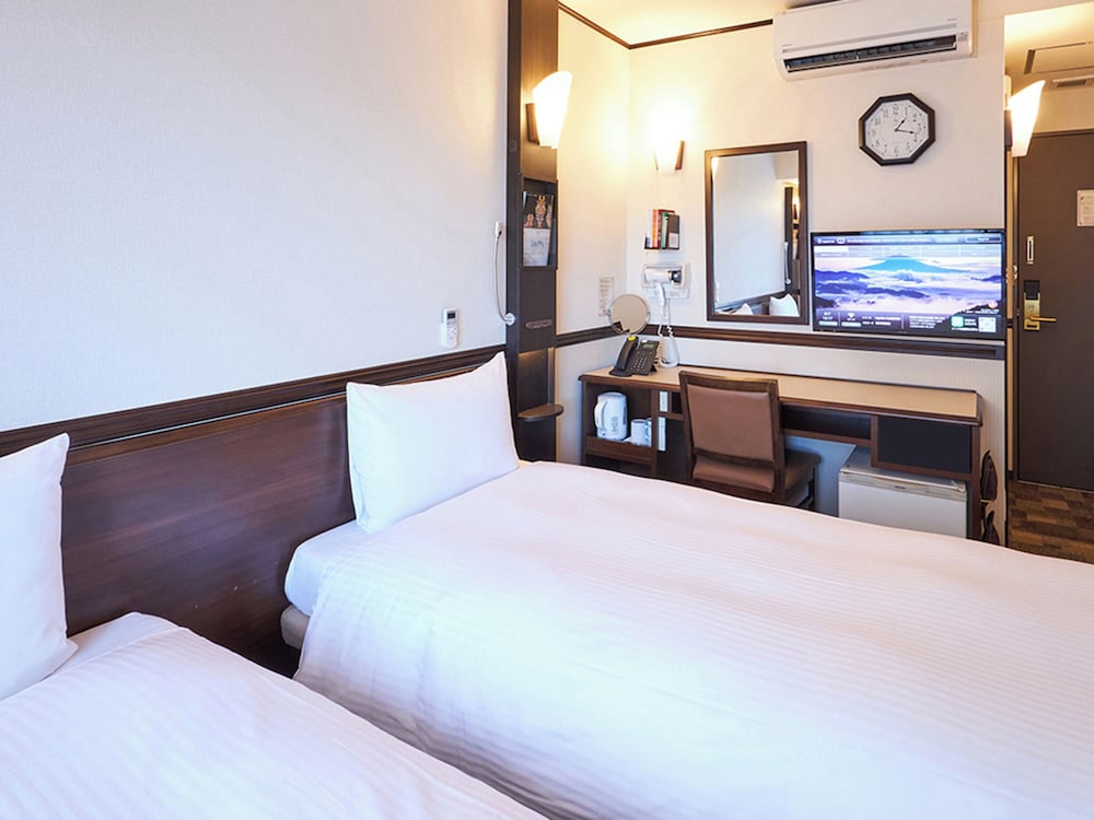 Toyoko Inn Nihonbashi Zeimusho Mae 21/50
