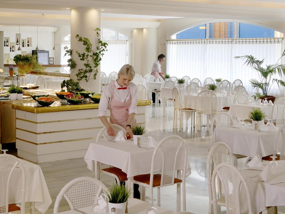Augusta Club Hotel And Spa - Adults Only 35/44