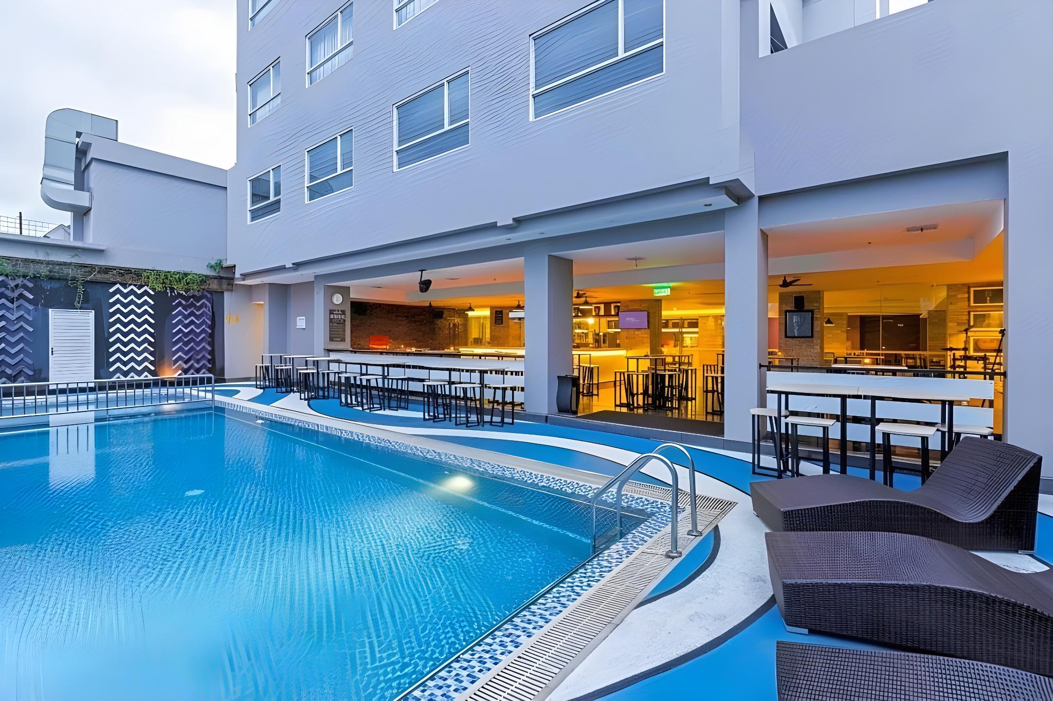 Royal Bay Makassar 4/23