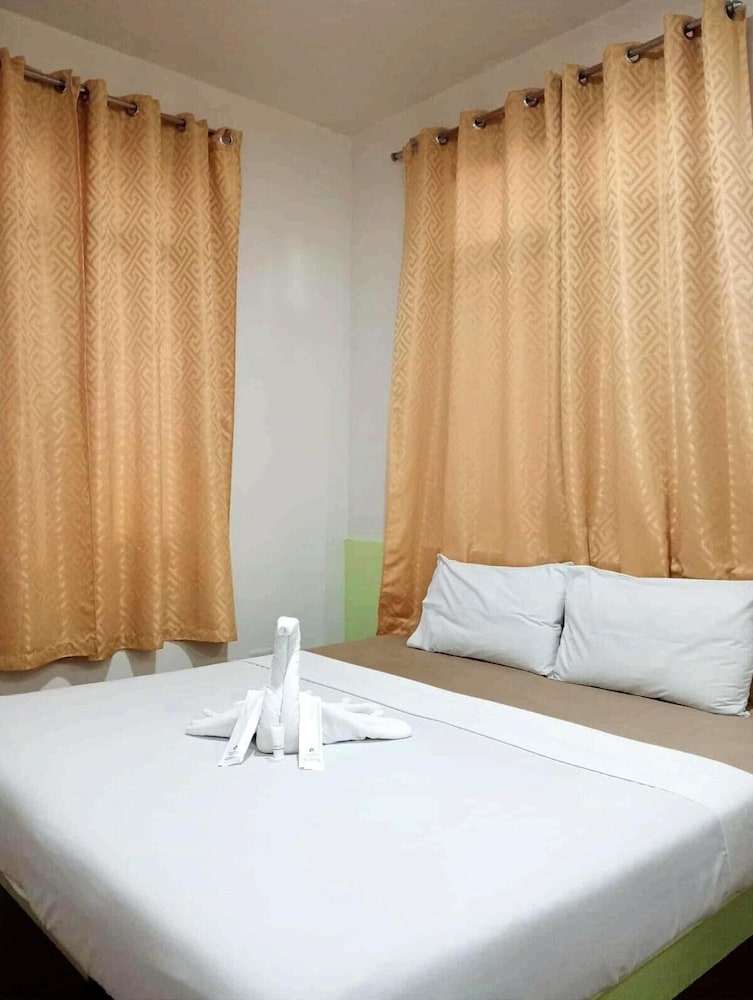 Sulit Budget Hotel 7/24
