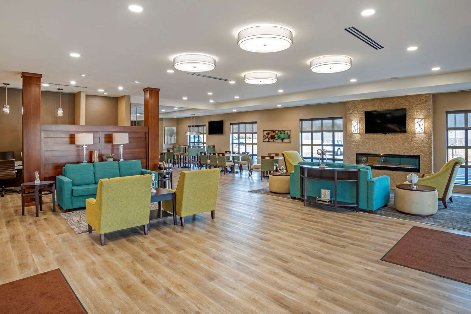 Comfort Inn & Suites Harrisonburg 10/15