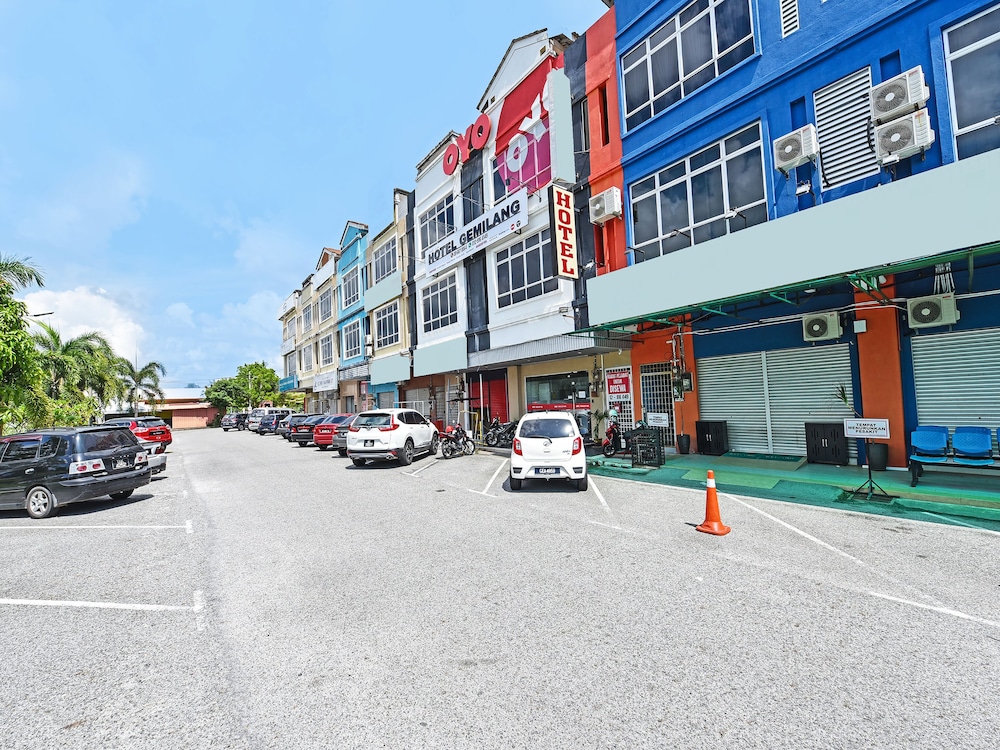 Hotel O Gemilang 23/25