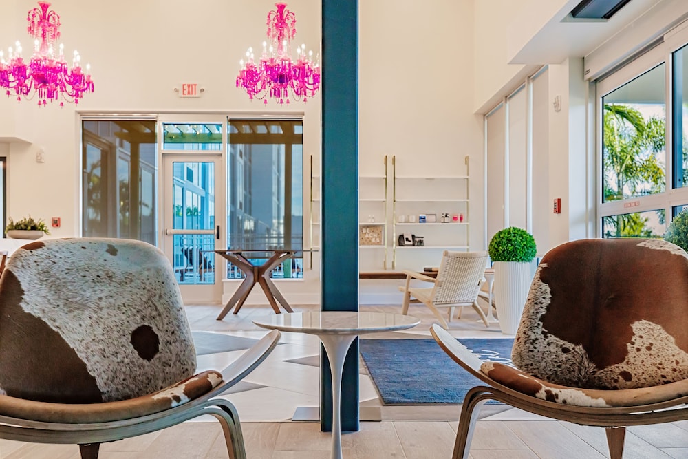 Kompose Hotel Sarasota 35/49