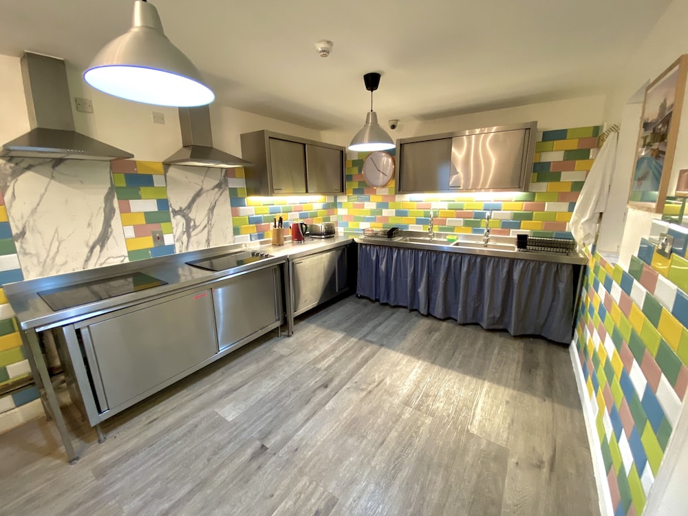 Smart Russell Square Hostel 62/66
