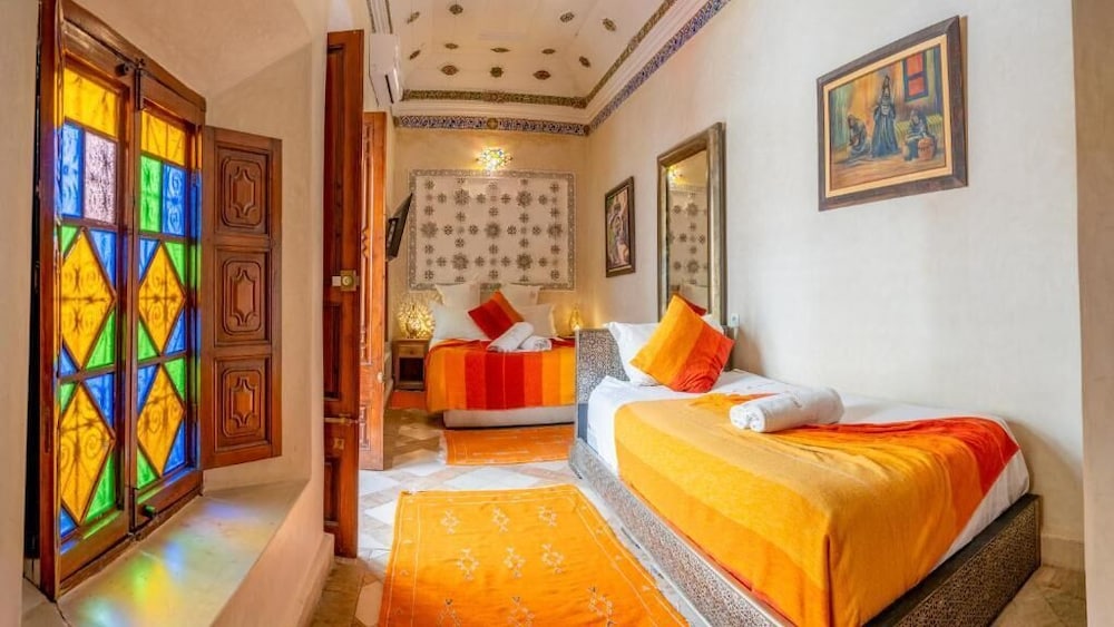 Suite, 1 Double and 1 Single Bed
