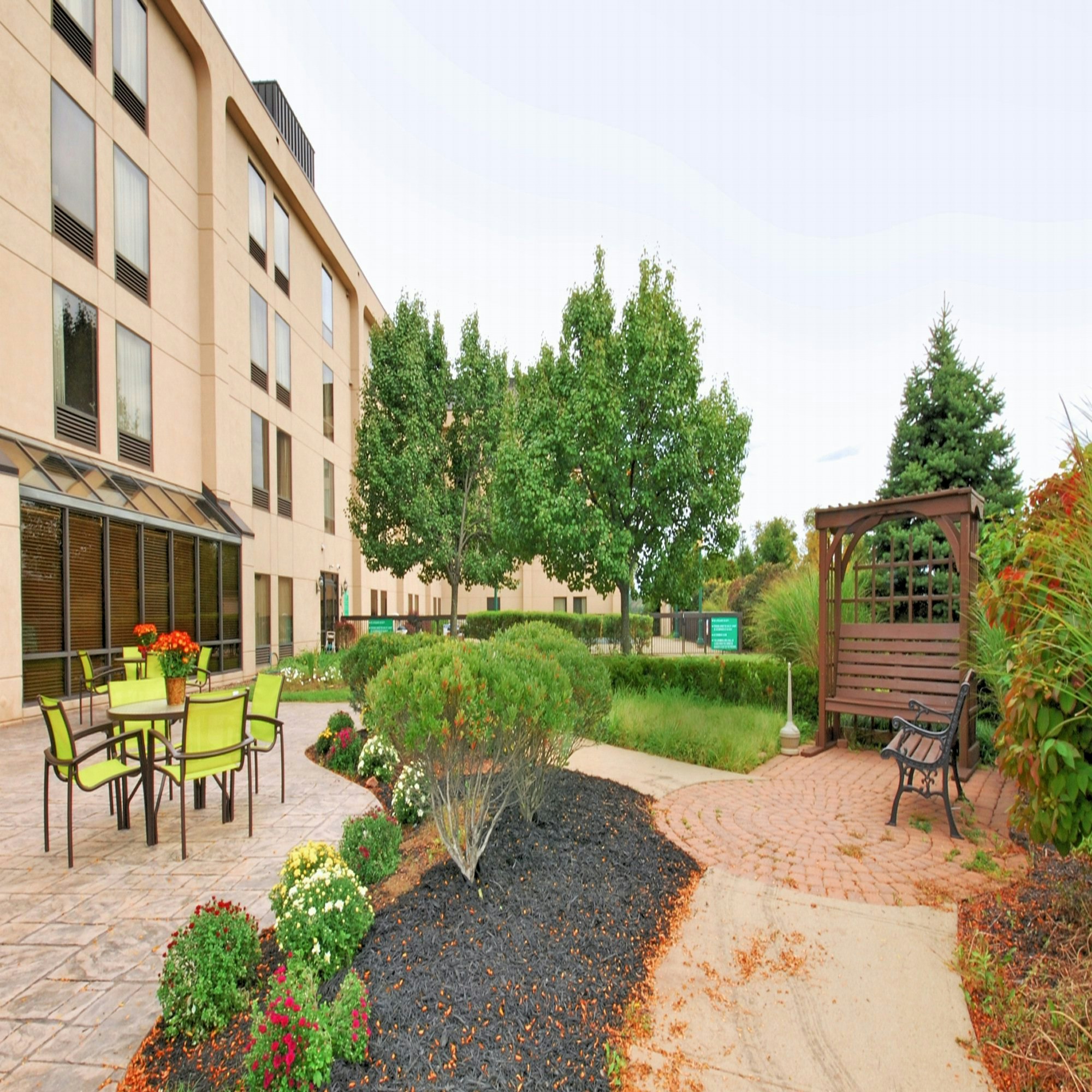 Hampton Inn Clinton, NJ 55/56