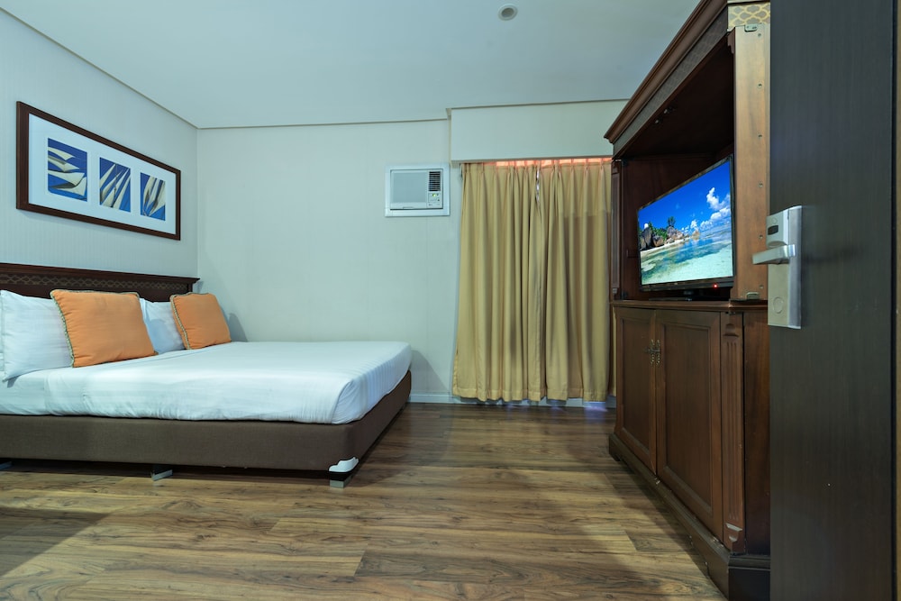 Court Meridian Hotel And Suites 6/36