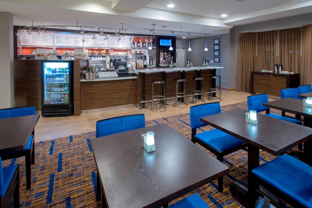Courtyard By Marriott Winston-Salem Hanes Mall 53/66