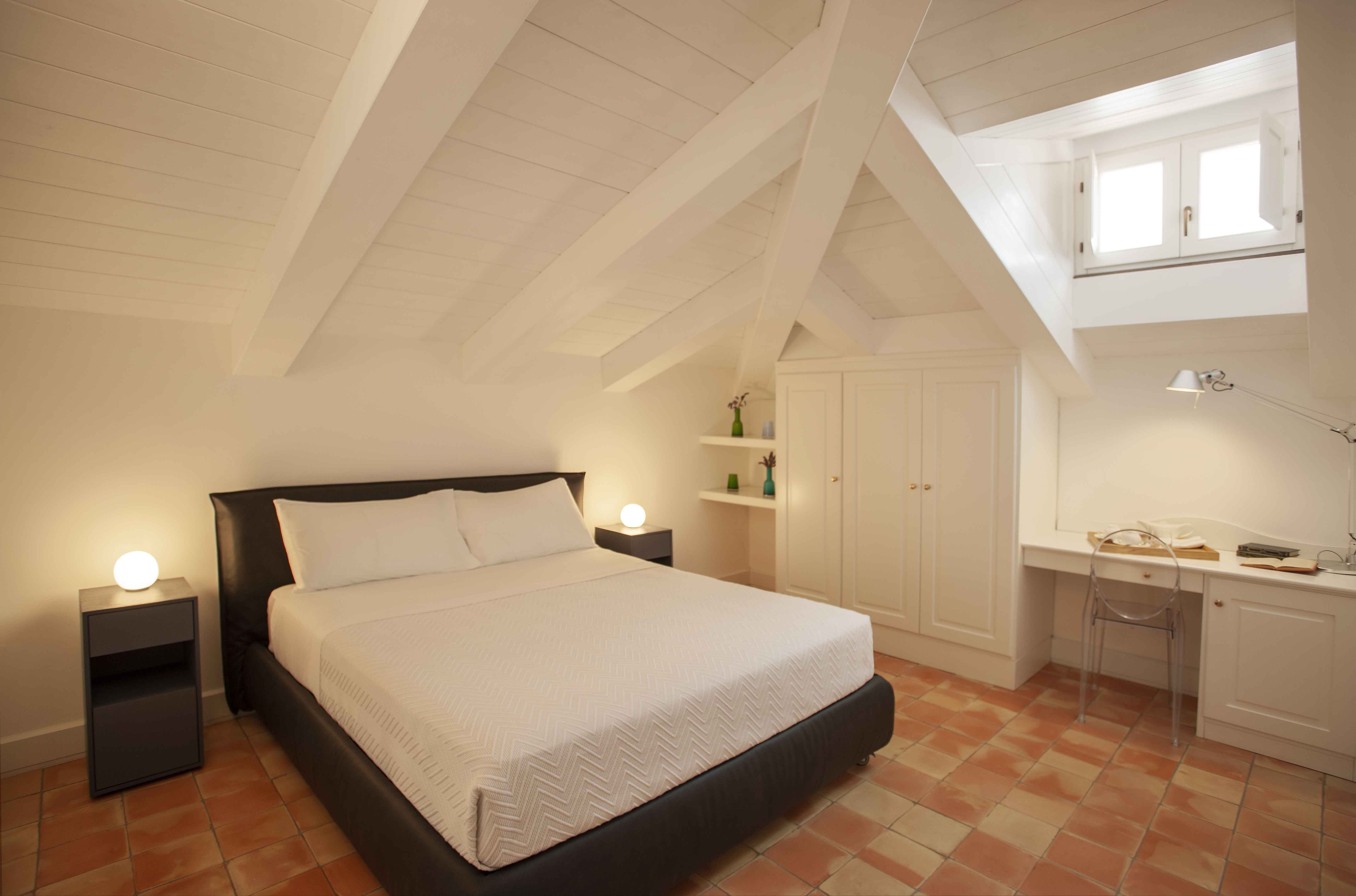 Mansion, Double Bed