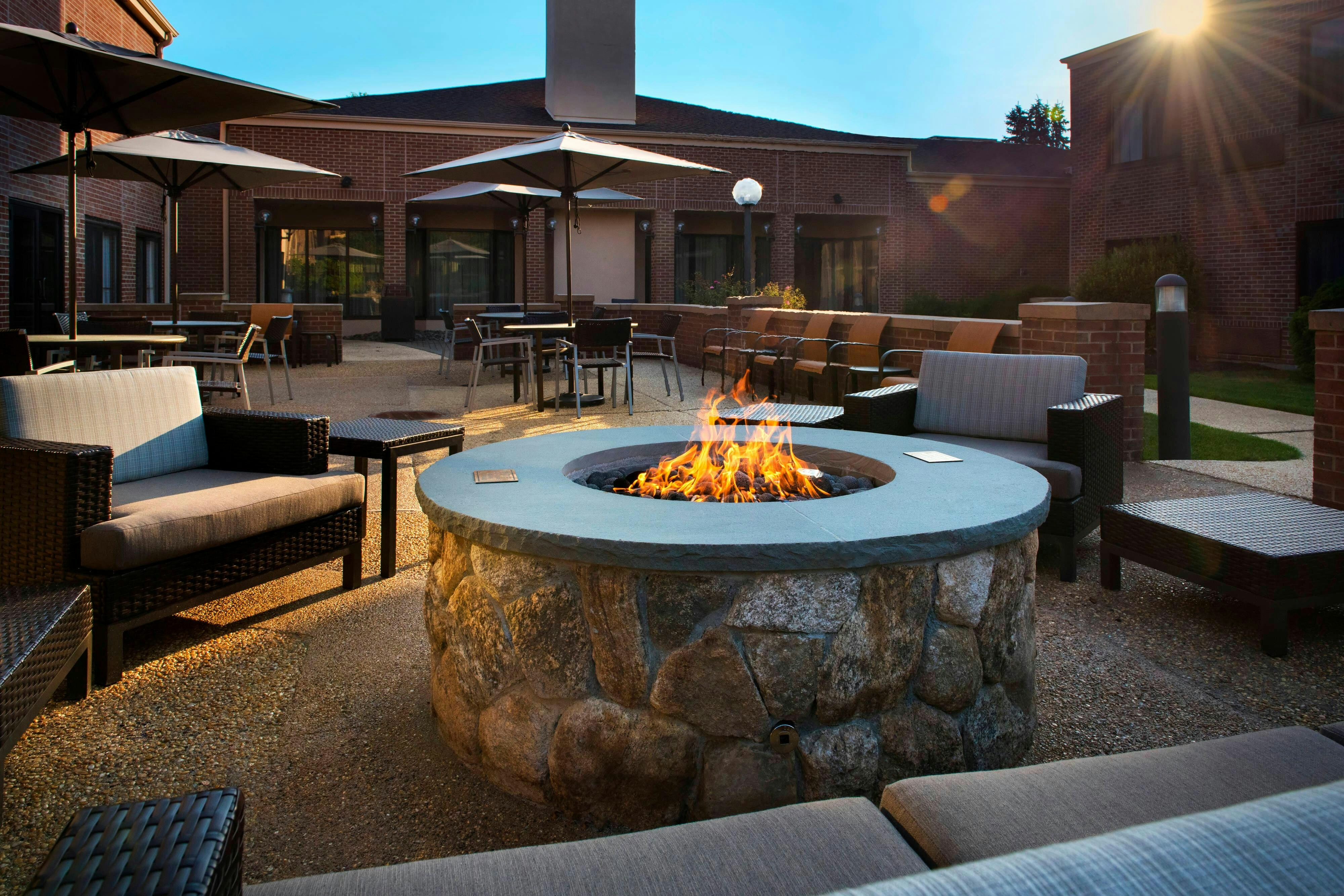 Courtyard By Marriott Boston Norwood Canton 9/14