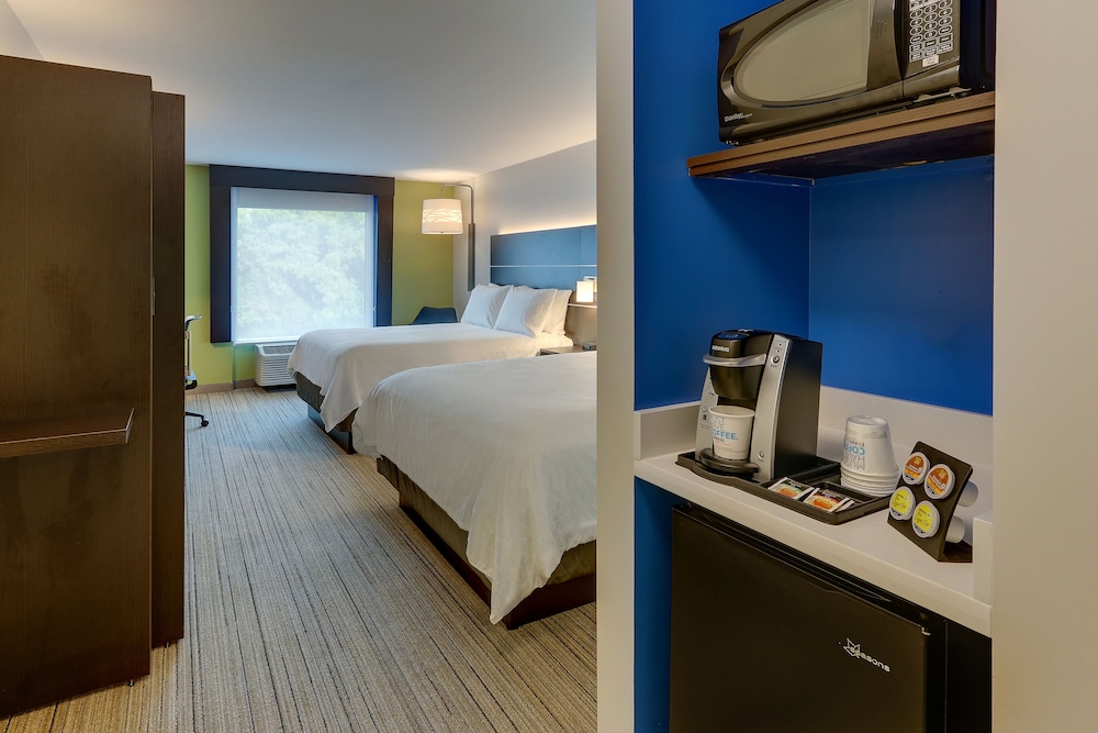 Holiday Inn Express & Suites Corbin, an IHG Hotel 56/61