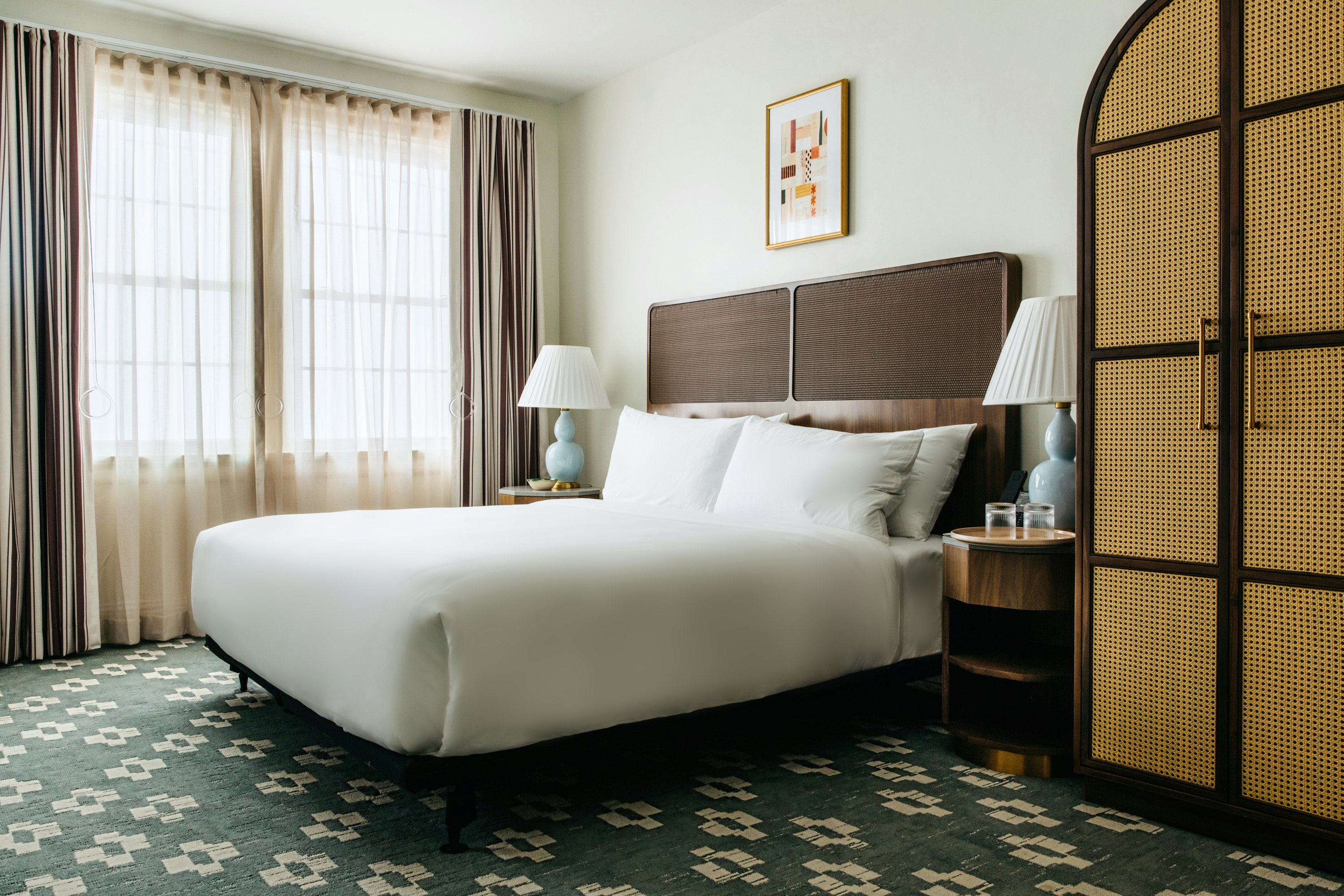 Artmore Hotel 10/35