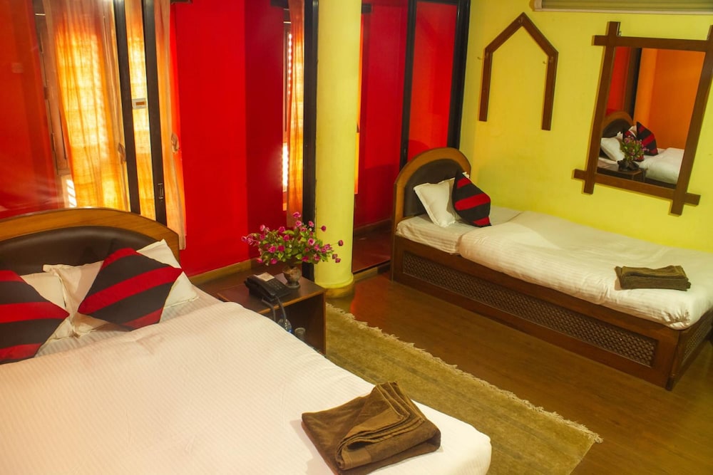 Siddhi Home & Restaurant 28/45