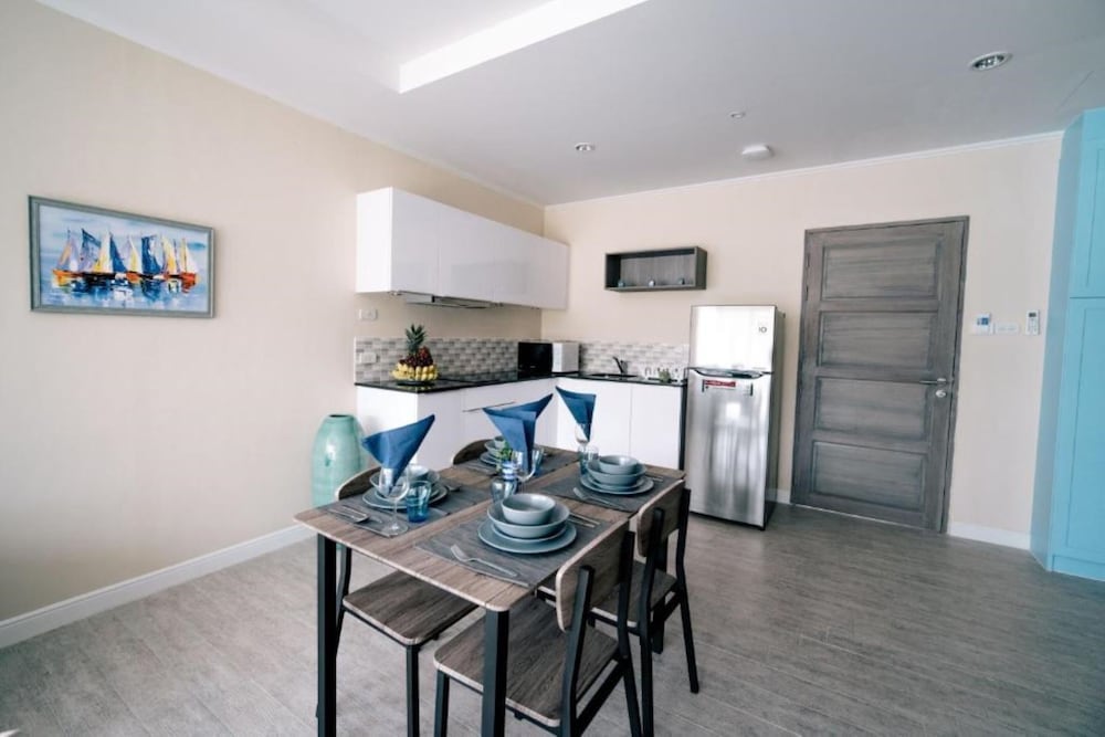 Surf and Sand Resort 36/57