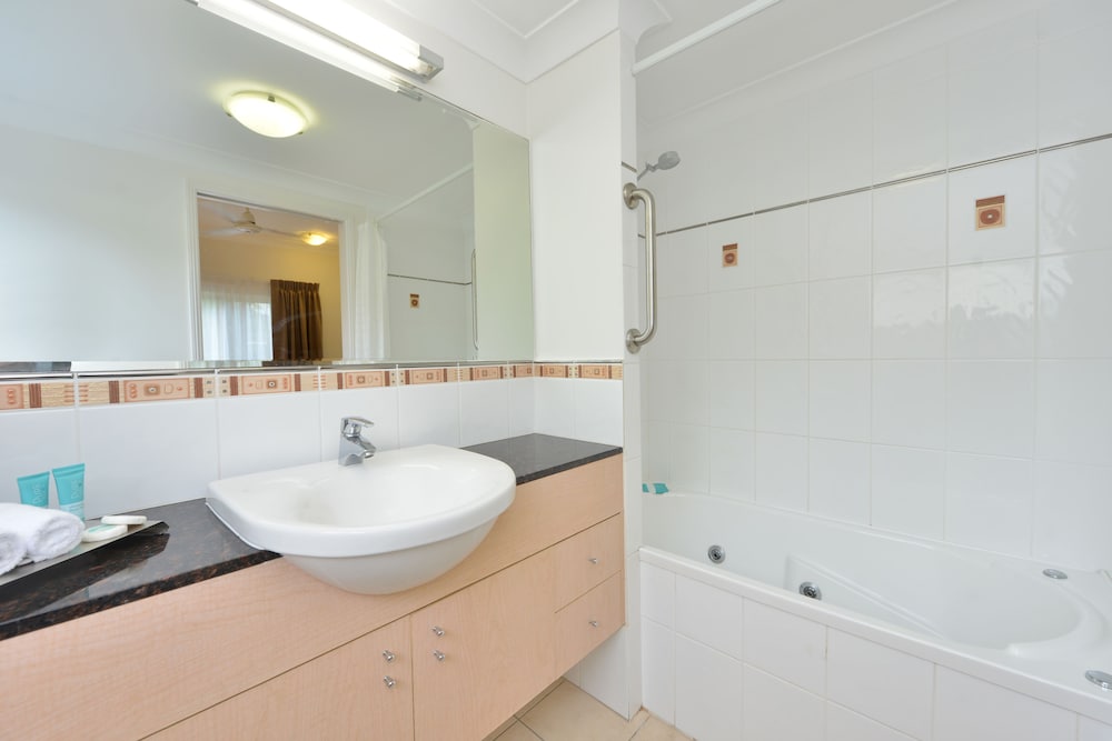 Central Plaza Port Douglas 62/63