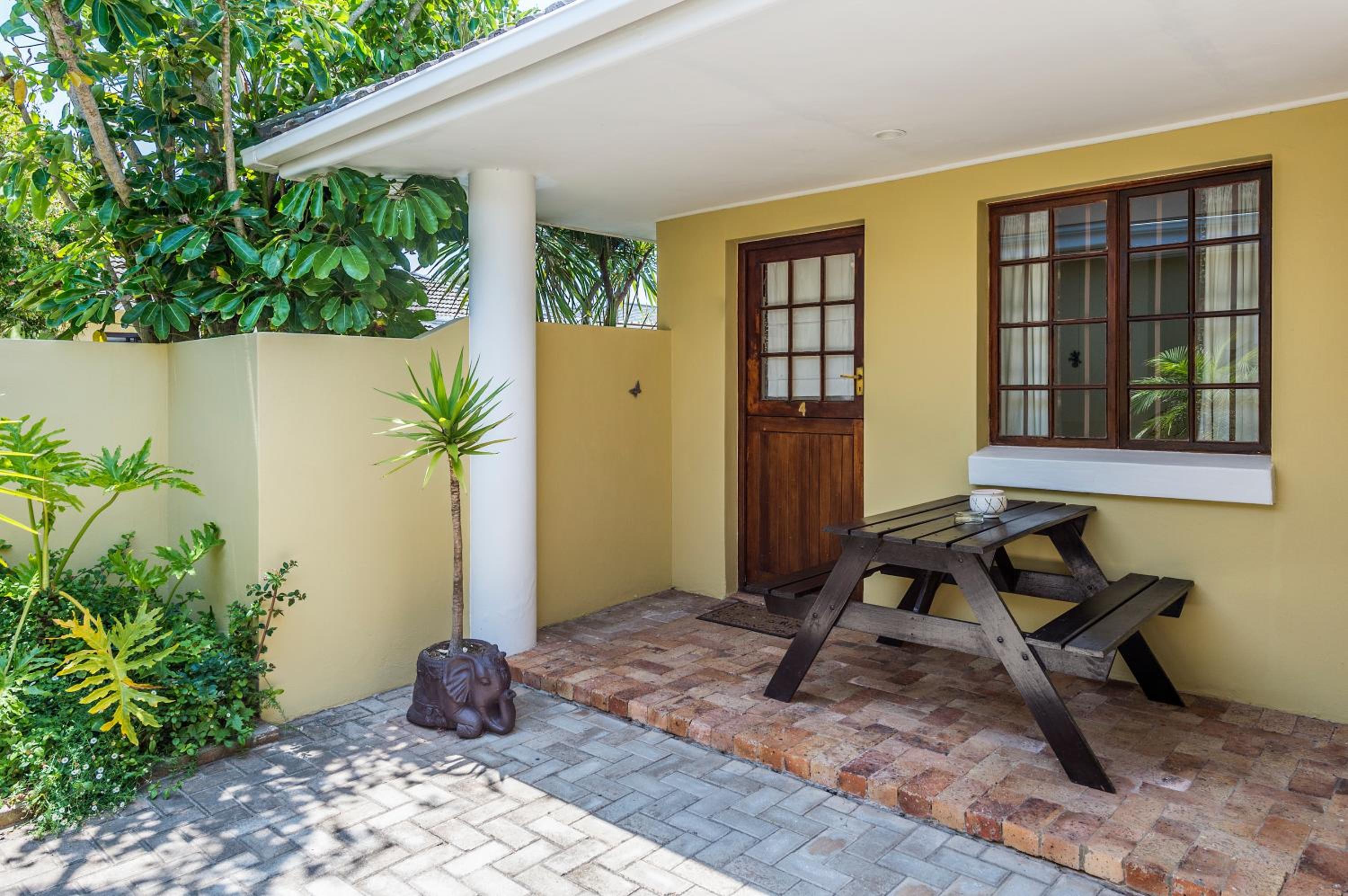Algoa Guesthouse (Summerstrand) 56/58
